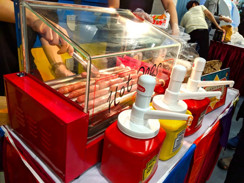 Hot Dog Bun Live Station 4