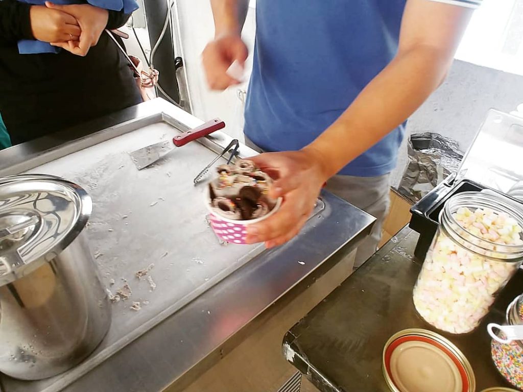 Ice Cream Roll Live Station 1