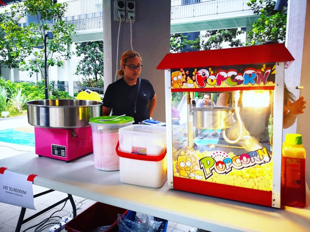 Popcorn and Candy Floss 25