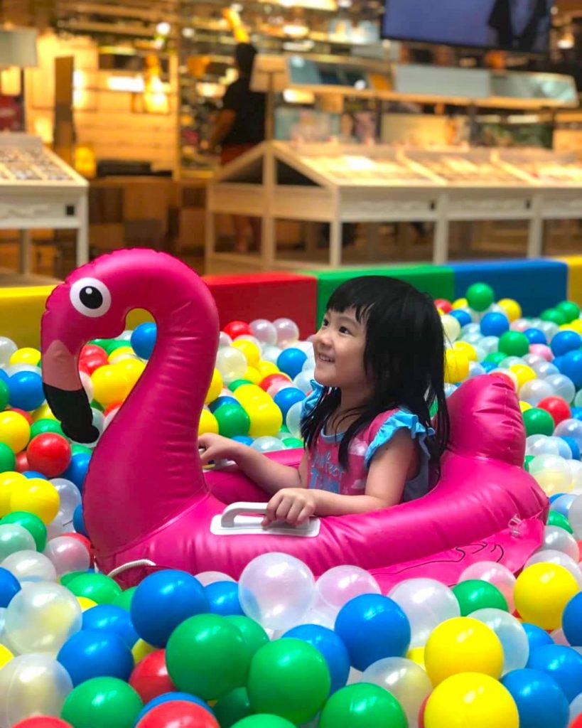 Mega Playground 17 Mega Playground 16