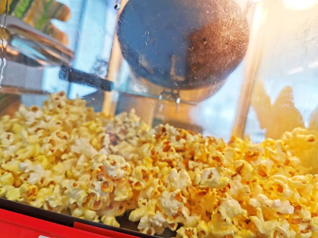 Traditional Live Food Stations in Singapore 3