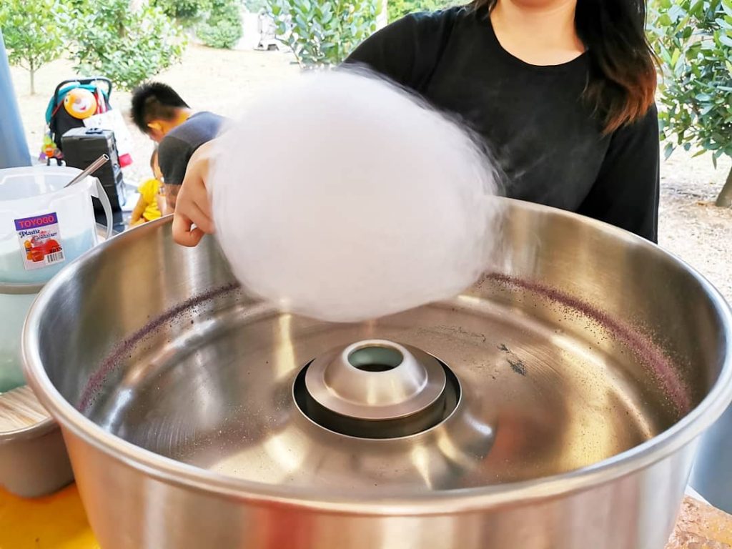 Popcorn and Candy Floss 4