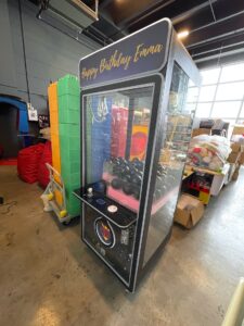 Black Claw Machine for Rent in Singapore 1