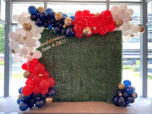 Organic Balloons Garland on Grass Wall Backdrop Decoration 1