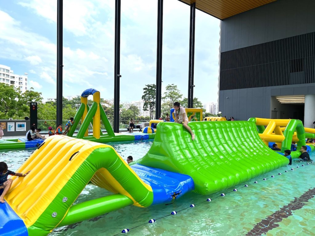 Hydro Wipeout Water Obstacle Course Rental 1