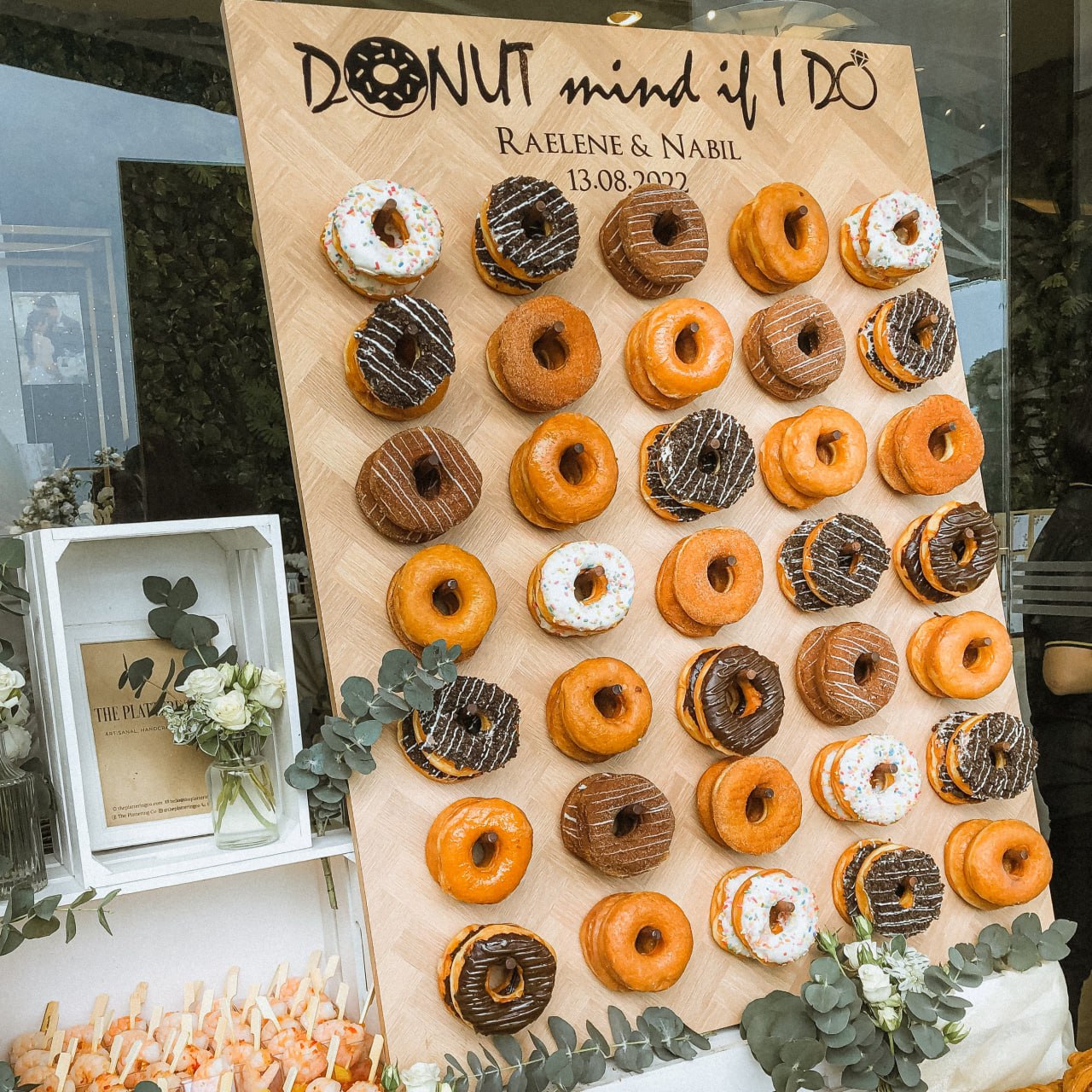 Donut Live Station