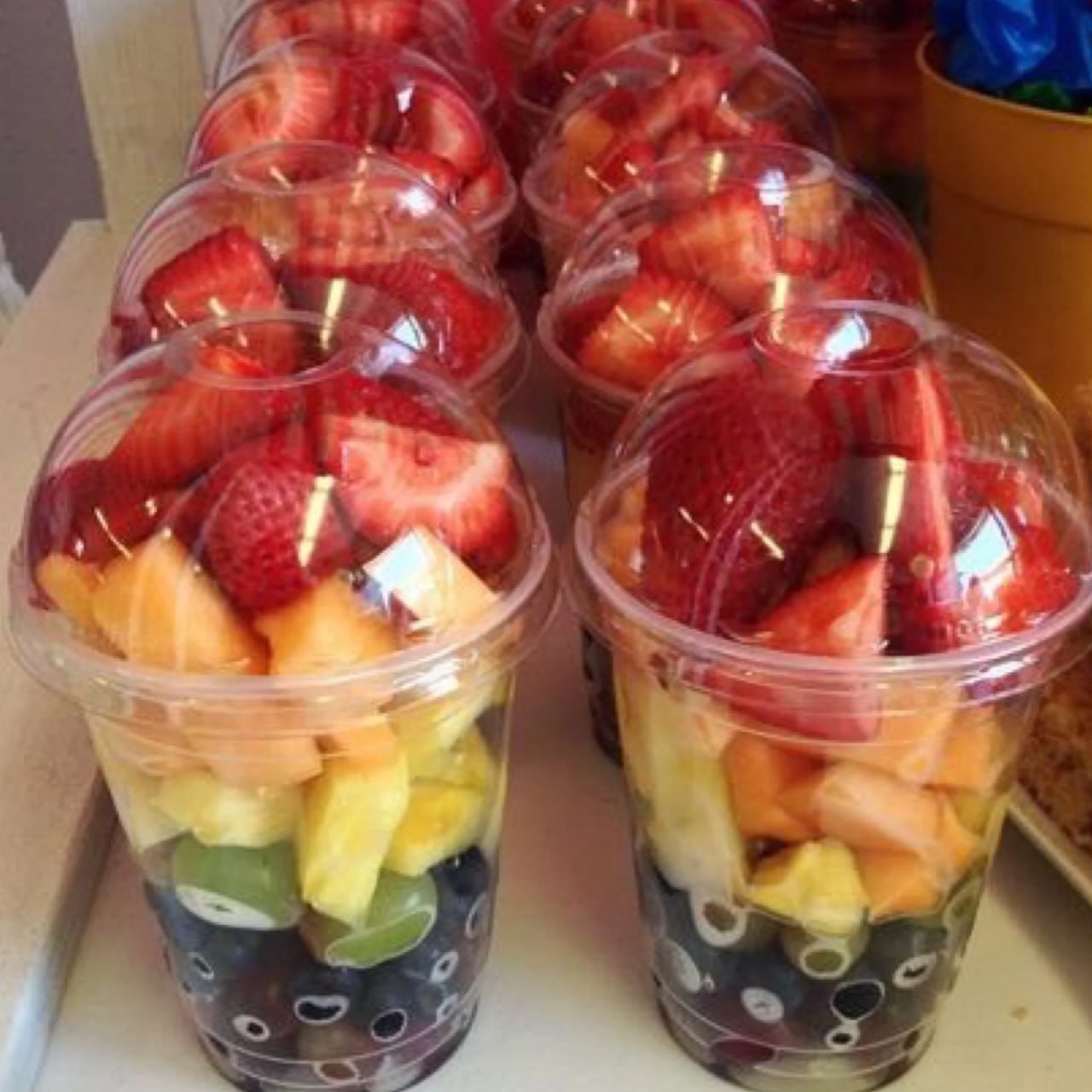 Fruit Cup Live Food Station 1