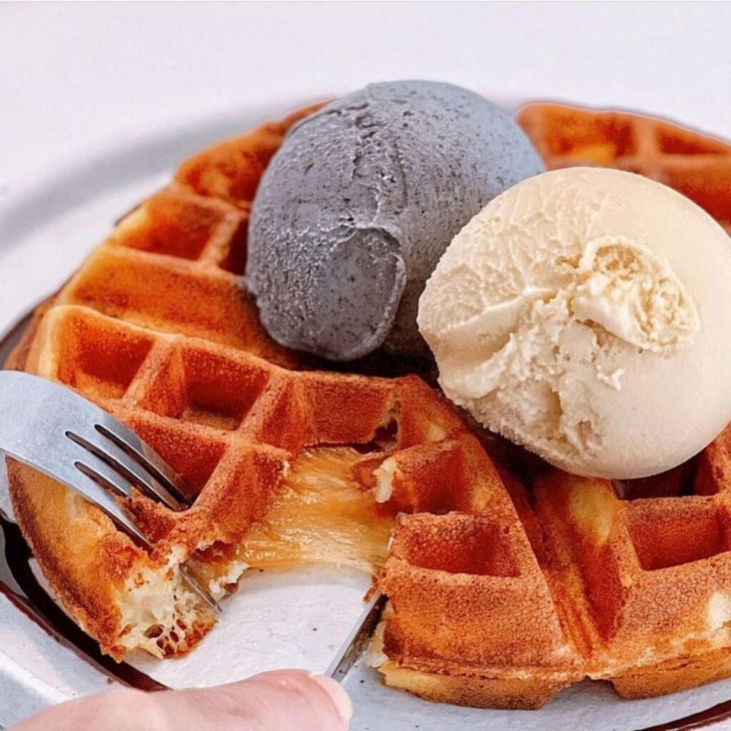 Ice Cream Waffle Live Station