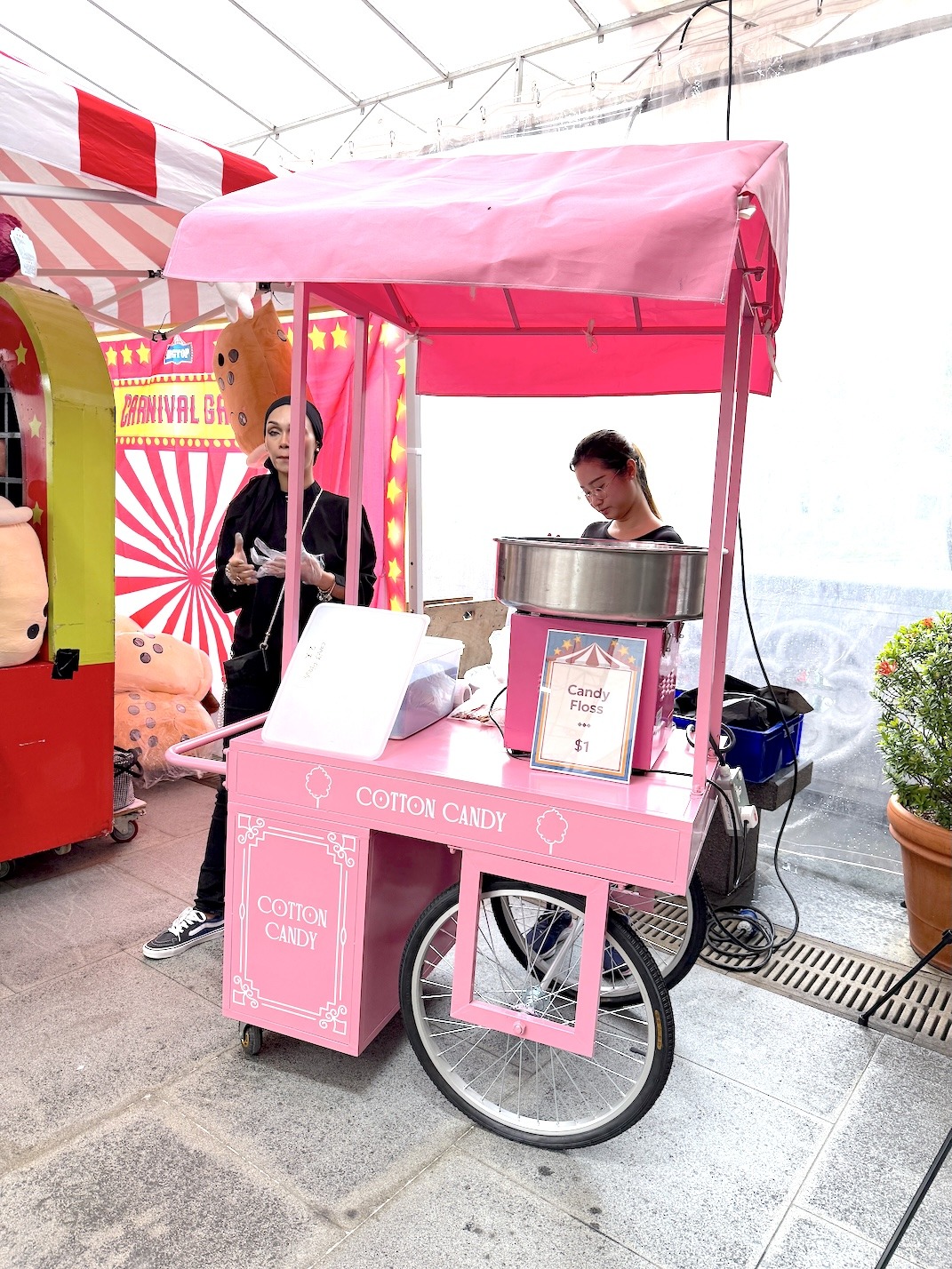 Live Food Stations In Singapore 51