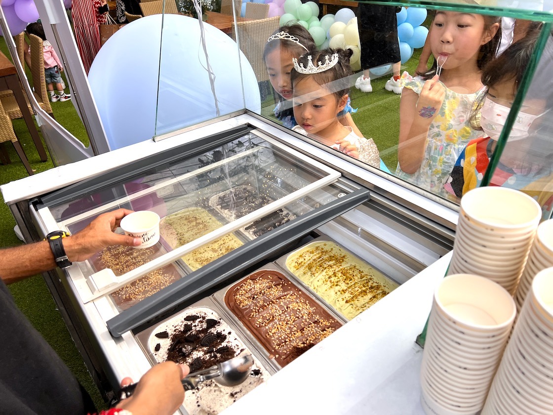 Live Food Stations In Singapore 22