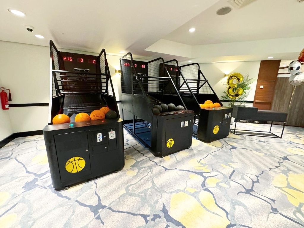 Arcade Basketball Machine