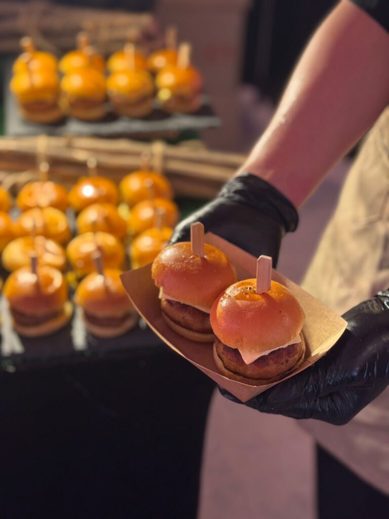 Burger Slider Live Station