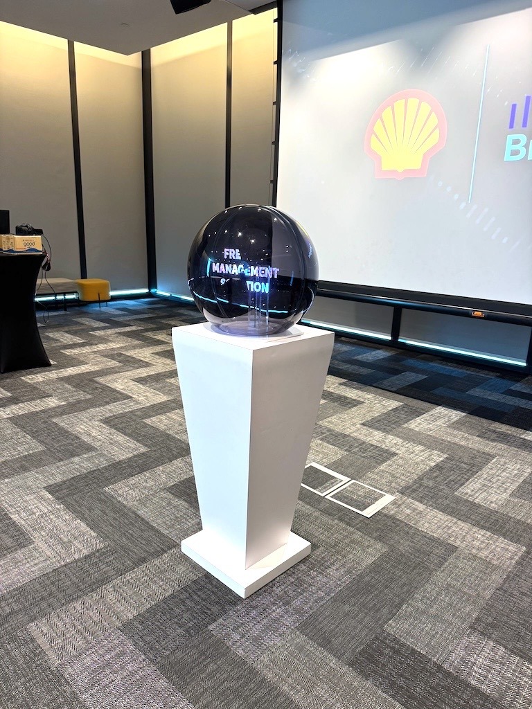 Small i-ball on pedestal launch mechanism rental Singapore