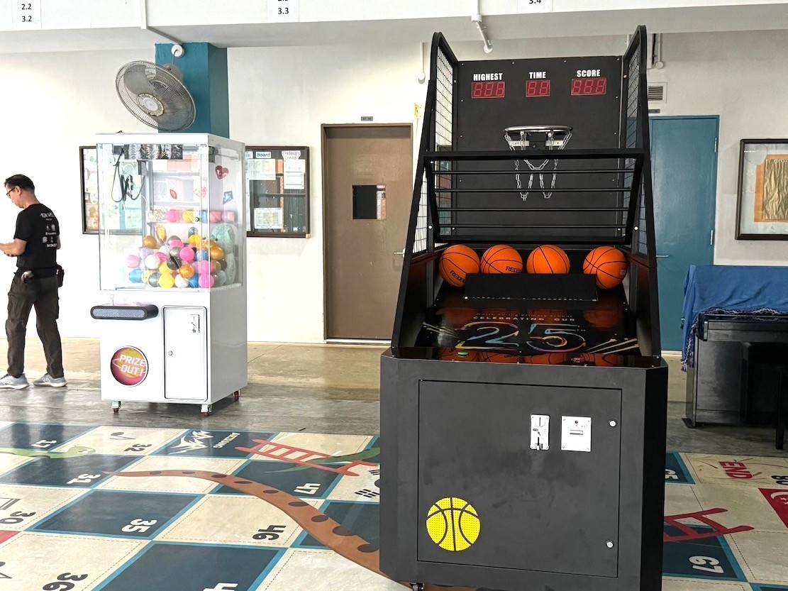 Arcade Games Singapore: The Ultimate Rental Guide for 2026 Events 5 Basketball arcade machine and claw catcher rental Singapore