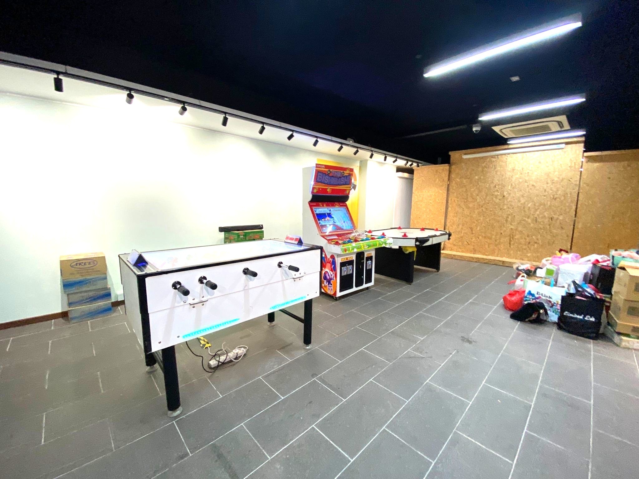 Arcade Games Singapore: Top Rentals for Your 2026 Event 8 Foosball and air hockey arcade games rental for indoor event Singapore